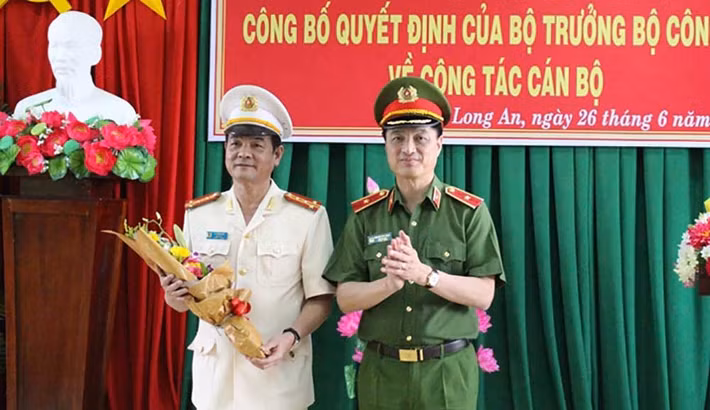 Phát biểu tại buổi lễ, Thiếu tướng Đỗ Duy Ngọc, Thứ trưởng Bộ Công an, ghi nhận và đánh giá cao những đóng góp của Đại tá Đỗ Triệu Phong. Thiếu tướng Ngọc mong muốn trong vai trò, trọng trách mới, Đại tá Đỗ Triệu Phong sẽ cùng với tập thể Đảng ủy, Ban Giám đốc Công an tỉnh Kiên Giang hoàn thành tốt nhiệm vụ được giao.