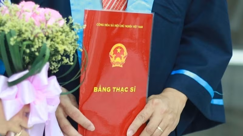 Bộ GD&ĐT phản hồi về quy định đào tạo thạc sĩ toàn thời gian