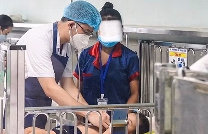 Cảnh báo về tự chẩn đoán và điều trị đau mắt đỏ tại nhà