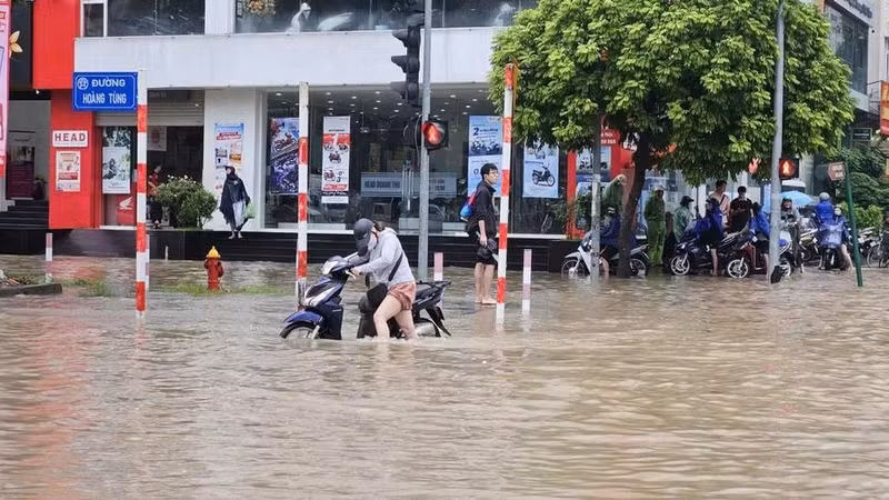 Giáo dục Hà Nội chuẩn bị ứng phó thời tiết bất thường, đảm bảo an toàn cho học sinh