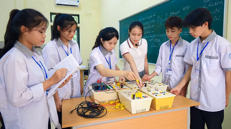 Nâng cao chất lượng và tự chủ của trung tâm giáo dục 