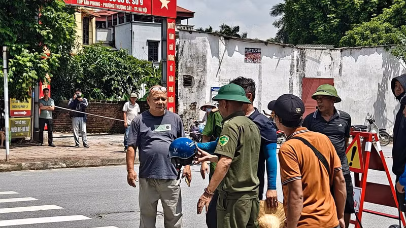 Đã tìm thấy thi thể nghi nam sinh mất tích khi đi qua điểm ngập ở Hà Nội