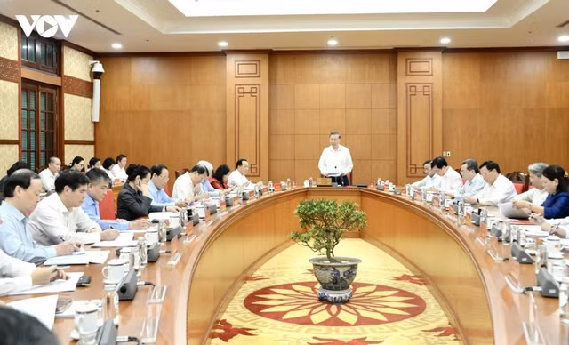 Toàn cảnh buổi làm việc.