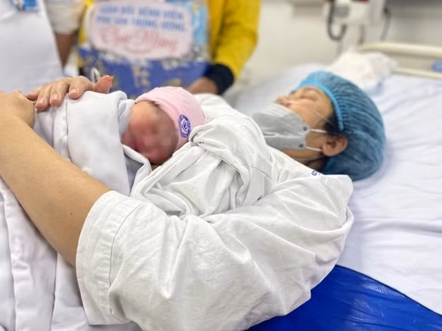 Lao động nữ sinh con thứ 2 có thể nghỉ thai sản tới 7 tháng. Ảnh minh họa/Nguồn chinhphu.vn
