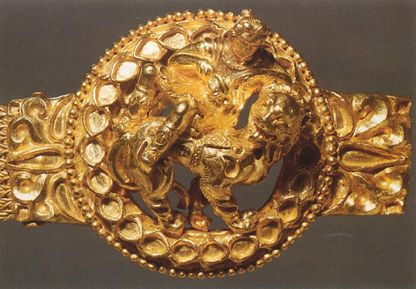 Kho báu Bactrian từng được trưng bày ở 13 quốc gia trong 13 năm qua, giúp Chính phủ Afghanistan cũ thu về 4,5 triệu USD nhờ bán vé tham quan.