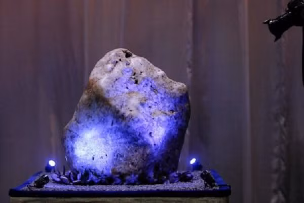 Ratnapura được biết đến là "thủ đô đá quý" của quốc gia Nam Á này, nơi xuất khẩu ngọc bích và đá quý hàng đầu.