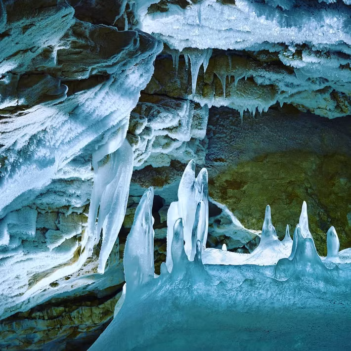 Alexander von Mork, nhà nghiên cứu vũ trụ từ Salzburg, là một trong số ít những người nhớ đến khám phá của Posselt. Ông đã dẫn đầu một số cuộc thám hiểm vào các hang băng bắt đầu từ năm 1912, ngay sau đó là các nhà thám hiểm khác. Ảnh: Deskgram.