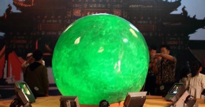 Zhao Sheliang không hề nghĩ như vậy vì ông cho rằng viên dạ minh châu này đã mang lại cho ông rất nhiều nguồn lợi. Bên cạnh đó, ông có niềm đam mê với đá quý nên việc bán nó được hay không cũng không thành vấn đề.