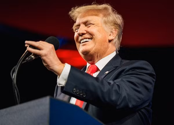 Dự kiến phiên bản beta của trang web TRUTH Social sẽ ra mắt cho những "vị khách được mời" vào tháng 11, sau đó phiên bản đầy đủ sẽ xuất hiện vào quý đầu tiên của năm 2022.