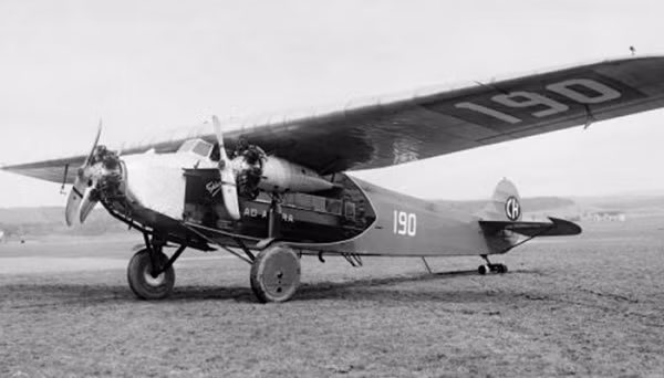 Thi thể của Alfred Loewenstein được một tàu đánh cá gần bờ biển Pháp phát hiện hơn hai tuần sau đó, vào ngày 19/7. Dựa trên lời khai của phi công Donald Drew và thợ máy Robert Little rằng cửa thoát hiểm rất dễ mở, cái chết của Loewenstein được kết luận là do tai nạn.