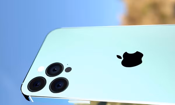 Mới đây, nguồn tin từ MacRumors cho biết iPhone 14 Pro sẽ có dung lượng RAM 8 GB. Nếu thông tin này là sự thật, iPhone 14 Pro sẽ trở thành chiếc iPhone có dung lượng RAM lớn nhất mà Apple từng giới thiệu.