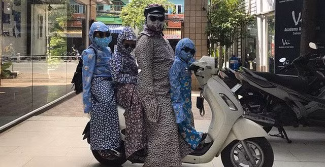 Biệt đội ninja gia đình siêu đáng yêu và thời trang chống nắng không thể ngầu hơn. Mọi người ra đường đều nên bảo vệ làn da của mình dưới tác động của ánh nắng mặt trời, giữ cho da khỏe mạnh và trắng sáng.