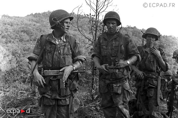 Sau Chiến tranh Thế giới thứ hai, nhiều binh lính của Đức quốc xã đặc biệt là binh lính thuộc các lực lượng SS - lực lượng bị kết án tội phạm chiến tranh trong cuộc chiến nếu thoát cảnh tù tội sẽ đều bị tước mọi quyền lợi như của một cựu binh. Nguồn ảnh: TL.