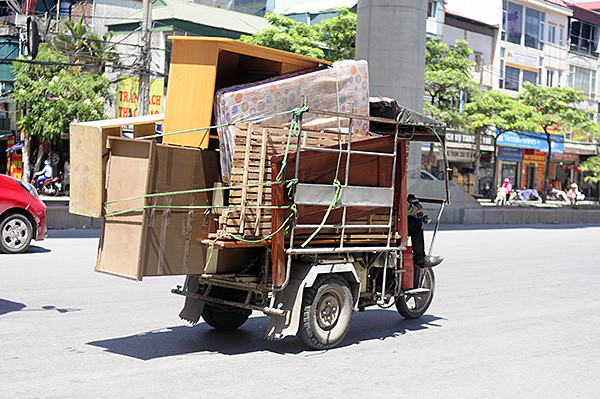 Sở GTVT cũng đã có văn bản ngày 25/3/2019 gửi các sở, ban, ngành, các quận, hiệp hội liên quan xin ý kiến góp ý đánh giá tác động kinh tế - xã hội, ảnh hưởng đến đi lại, kinh doanh, du lịch của dự thảo Quyết định thay thế Quyết định 06/2013 ngày 25/1/2013. (Ảnh: Baodoisongphapluat)