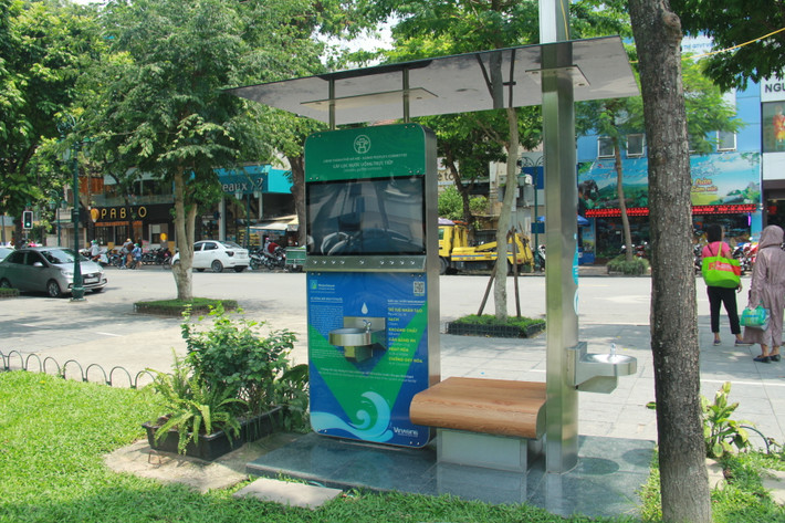 Máy lọc nước thông minh thân thiện với môi trường.