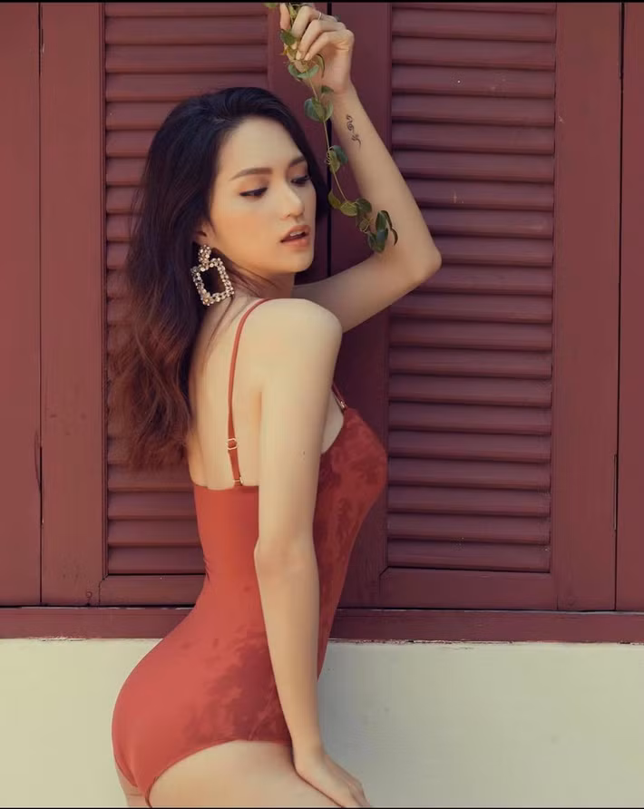 Hoa hậu chuyển giới quốc tế 2018 Hương Giang không chỉ sở hữu gương mặt xinh đẹp mà còn còn có vóc dáng quyến rũ như người mẫu.