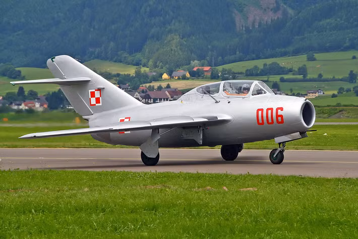 Trong quá khứ, MiG-15 đã nổi danh từ thời Chiến tranh Triều Tiên - nơi mà loại máy bay này trong tay các phi công Liên Xô đã khiến reo rắc nỗi sợ hãi cho người Mỹ. Nguồn ảnh: Pinterest.