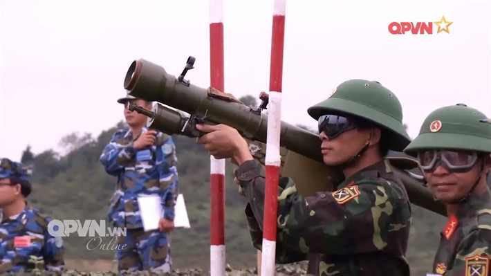 Đây là tổ hợp tên lửa do Liên Xô sản xuất từ năm 1987 và có cái tên "Việt hoá" là A-87. Nguồn ảnh: QPVN.