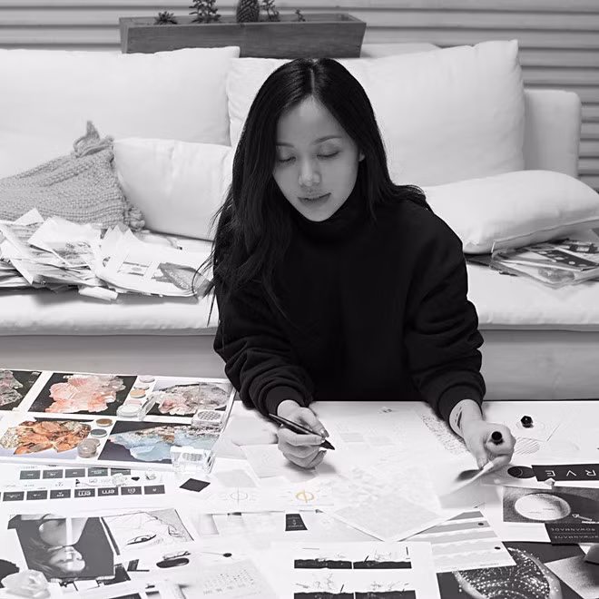 Michelle còn là doanh nhân trẻ thành đạt khi đồng sở hữu công ty mỹ phẩm Ipsy, được ước tính có giá trị khoảng 500 triệu USD vào năm 2015, từng bắt tay với nhiều hãng mỹ phẩm, thời trang lớn để cho ra mắt dòng sản phẩm riêng. Năm 2017, "phù thủy make up" gốc Việt tuyên bố tạm dừng hoạt động vì áp lực và trầm cảm.