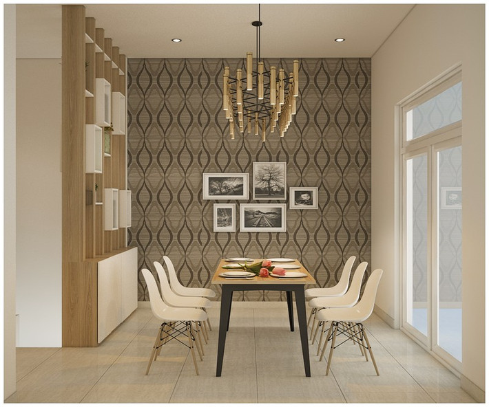 Bộ bàn ghế ăn, đặt sát cửa để tận dụng ánh sáng tự nhiên vào ban ngày. Giấy dán tường cùng tranh trang trí đẩy cao giá trị thẩm mỹ cho căn phòng.