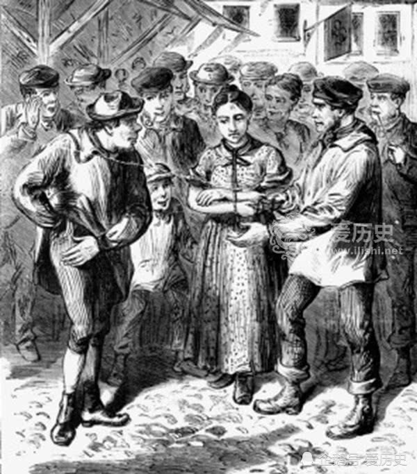 Những người chứng kiến phiên bán vợ đó vẫn tỏ ra hoan nghênh vì họ cho rằng, người chồng mới có thể khoan dung những thiếu sót của cô vợ mà anh ta mới mua. Ảnh QQ