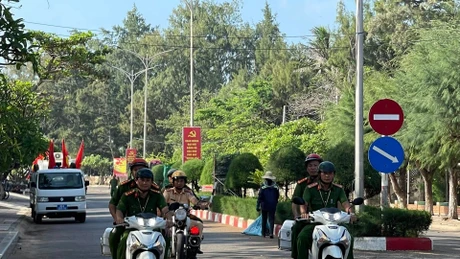 Giữ bình yên đảo ngọc Phú Quý trước ngày hội lớn