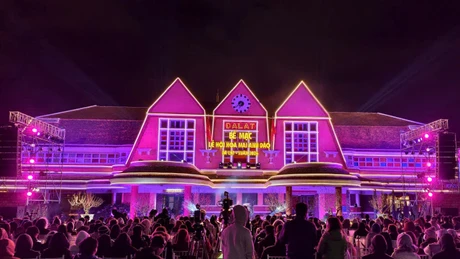 Đà Lạt khép lại lễ hội hoa mai anh đào xuân 2026 đầy sắc màu