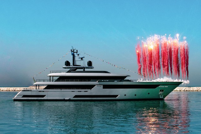 Ferretti và những 'biệt thự trên biển' Ferretti va nhung 'biet thu tren bien'