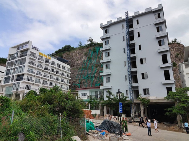 Gan mot nam chua cuong che duoc 13 biet thu xay sai phep