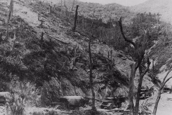 Khong co so lui, tuoi 20 cua nhung nu lai xe vuot lua Truong Son-Hinh-3