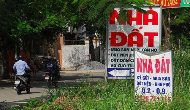“Cò đất” không chứng chỉ hành nghề có thể bị phạt đến 60 triệu đồng “Co dat” khong chung chi hanh nghe co the bi phat den 60 trieu dong