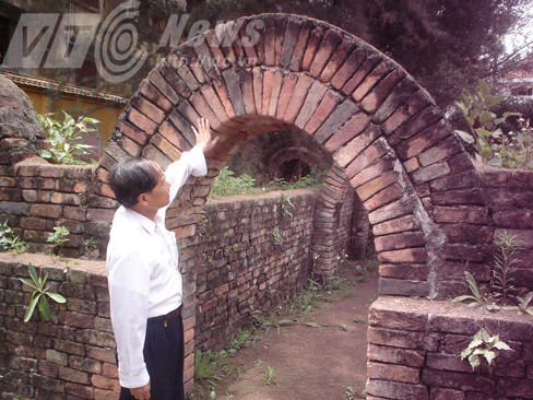 Ngôi mộ Hán khổng lồ ở Bảo tàng Hải Dương.