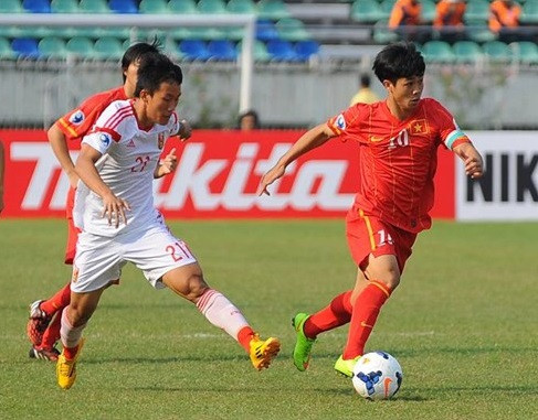 Công Phượng và các đồng đội thi đấu chặt chẽ ở hiệp 2 để giữ chiến thắng. Ảnh: Zing. Công Phượng và các đồng đội thi đấu chặt chẽ ở hiệp 2 để giữ chiến thắng. Ảnh: Zing.