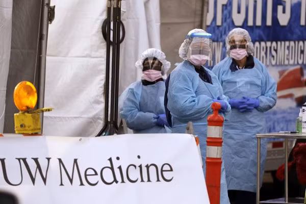 Hai nguoi Viet dau tien chet vi Covid-19 la nguoi My goc Viet