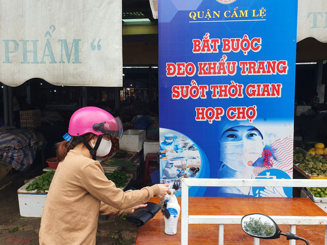 Đà Nẵng tính đến phương án mỗi gia đình cách 3 ngày mới đi chợ một lần Da Nang tinh den phuong an moi gia dinh cach 3 ngay moi di cho mot lan
