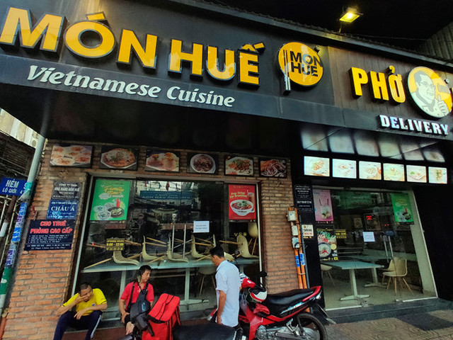 Khởi tố vụ án liên quan chuỗi nhà hàng Món Huế Khoi to vu an lien quan chuoi nha hang Mon Hue