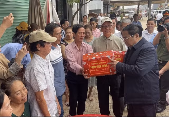 Thu tuong Pham Minh Chinh kiem tra tien do du an Cang Hang khong quoc te Long Thanh