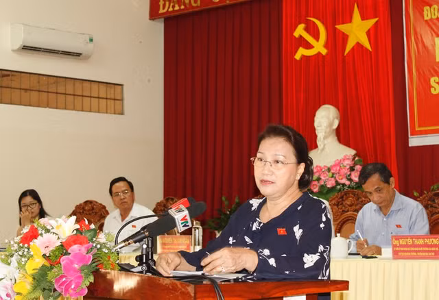 Chu tich Quoc hoi: Doi tuong nang gia may xet nghiem 'an qua day'-Hinh-2