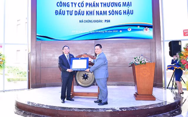 PSH tang kich tran ngay dau chao san: Co dang mat gui vang khi dong tien kinh doanh am