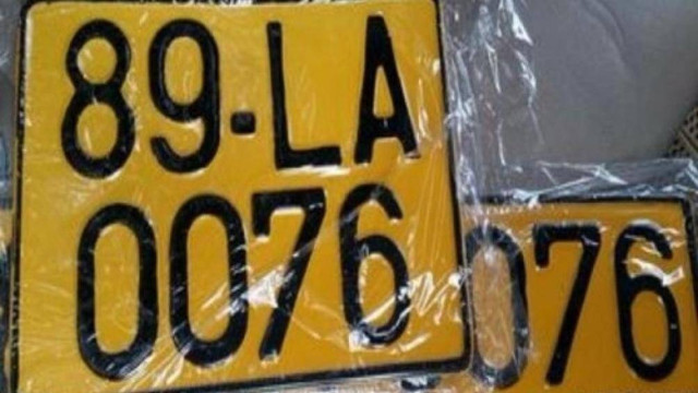 Tu 1/8, xe kinh doanh van tai se phai doi mau bien so