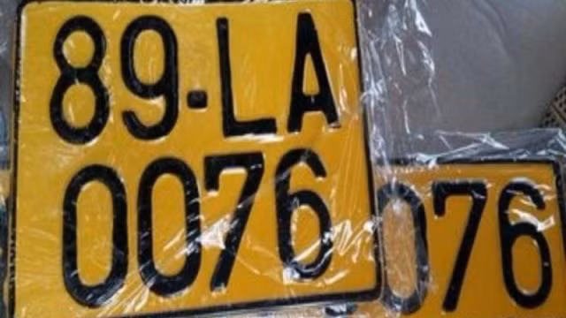 Tu 1/8, xe kinh doanh van tai se phai doi mau bien so