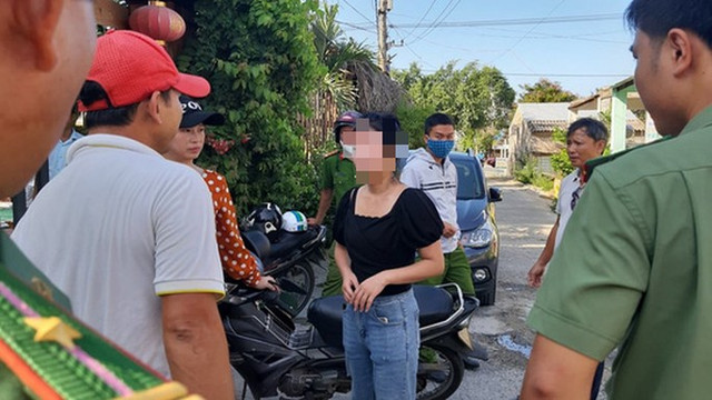 21 người Trung Quốc nhập cảnh trái phép: 17 người không có giấy tờ - Hình 2 21 nguoi Trung Quoc nhap canh trai phep: 17 nguoi khong co giay to-Hinh-2
