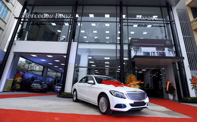 Vo Tong giam doc O to Hang Xanh (HAX) dang ky mua 1 trieu co phieu