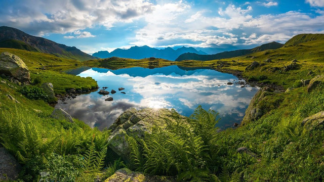 Bí ẩn hồ nước đẹp vô thực nhưng là "sát thủ" máu lạnh - Hình 9 Bi an ho nuoc dep vo thuc nhung la