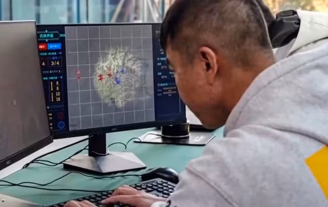 Cuộc diễn tập quân sự này là một trong số nhiều cuộc diễn tập được tiến hành tại Hứa Xương, tỉnh Hà Nam. Ảnh: CCTV.