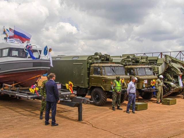 Một số thiết bị quân sự Nga vừa viện trợ cho Uganda. rosijska-tehnika-dlya-ugandy.jpg