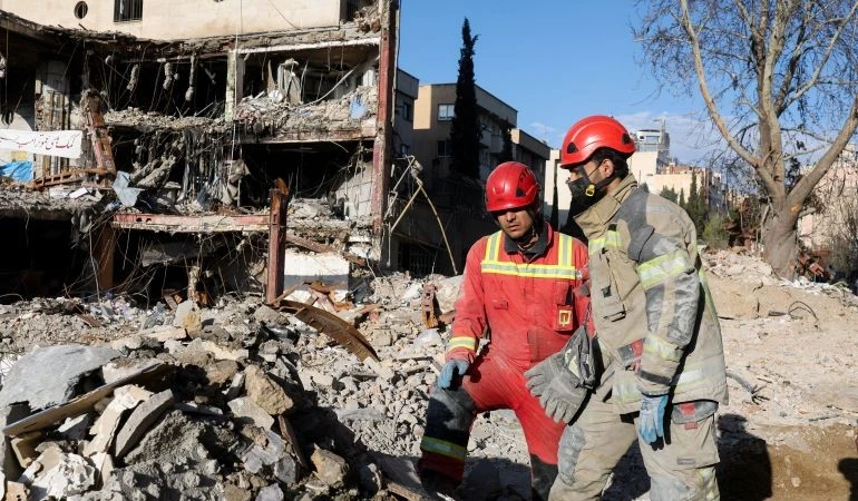 Israel tấn công Tehran với quy mô 'chưa từng có'
