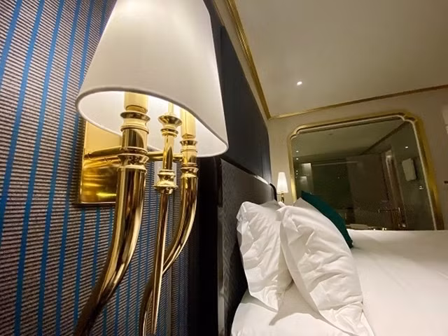 Dai gia “Duong bia” rao ban khach san dat vang-Hinh-13