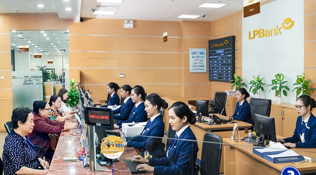 Ngân hàng LPBank (LPB) dự kiến huy động 6.000 tỷ đồng Ngan hang LPBank (LPB) du kien huy dong 6.000 ty dong