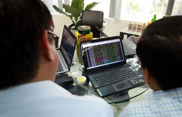Chứng khoán ngày 23/5: Cổ phiếu nào được khuyến nghị? Chung khoan ngay 23/5: Co phieu nao duoc khuyen nghi?